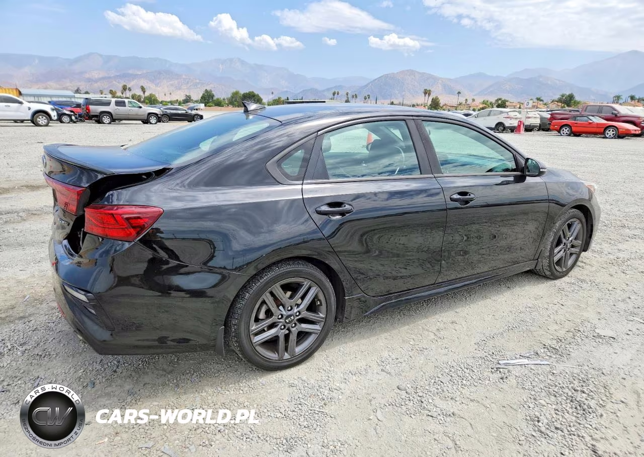 2020 Kia Forte Gt Line VIN:3KPF34AD1LE137339 - 3