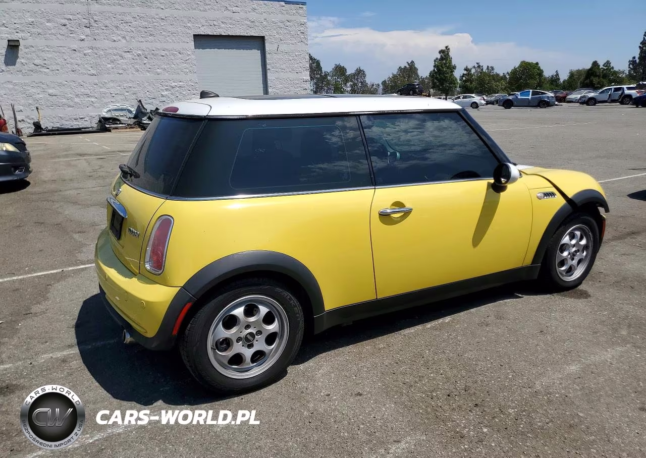 2005 Mini Cooper VIN:WMWRC33595TJ72182 - 3