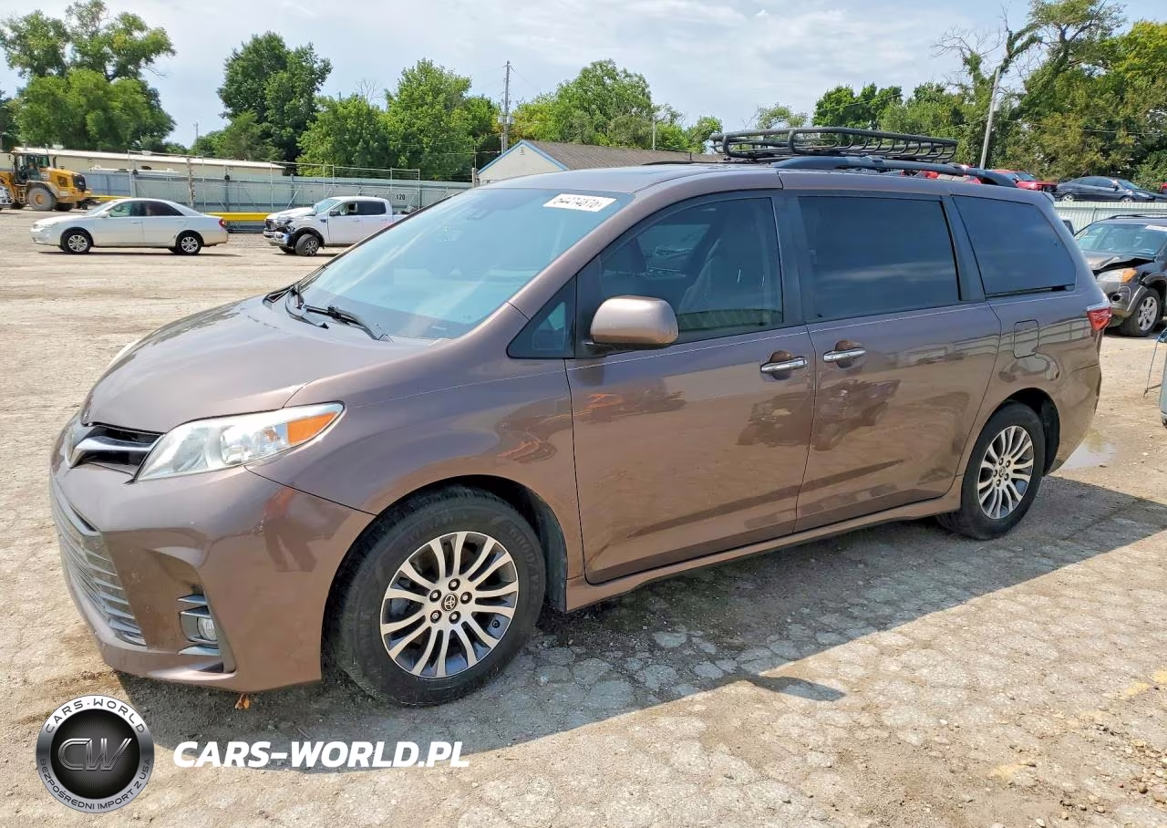 2020 Toyota Sienna Xle Premium 8-Passenger
