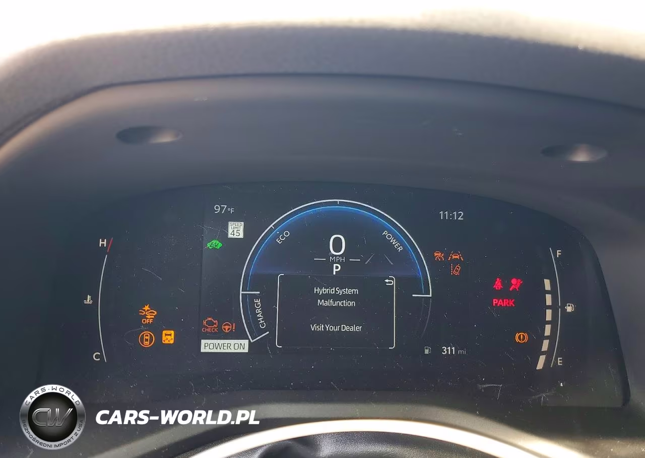 2025 Toyota Camry Le VIN:4T1DAACK5SU520266 - 9