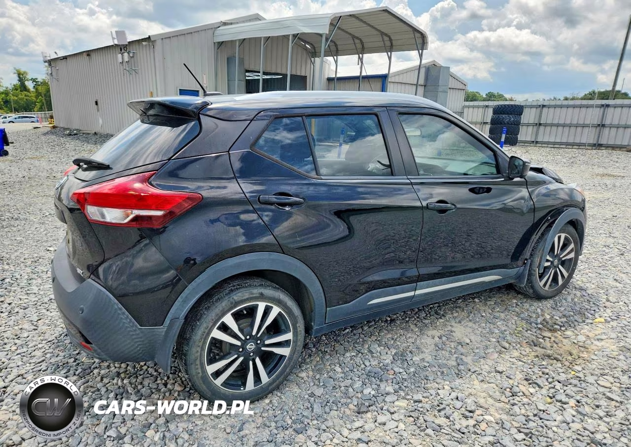 2020 Nissan Kicks Sr VIN:3N1CP5DV6LL516675 - 3