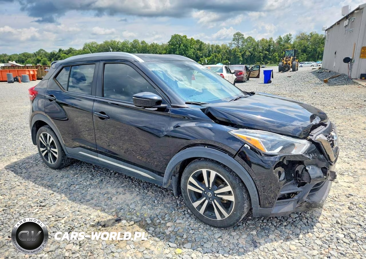 2020 Nissan Kicks Sr VIN:3N1CP5DV6LL516675 - 4