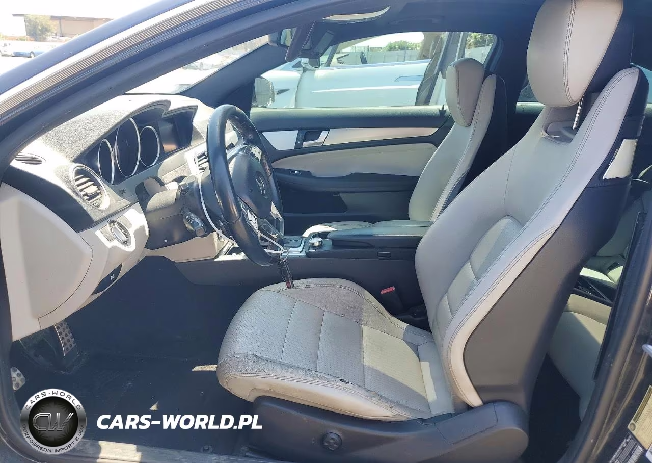 2012 Mercedes-Benz C 250 VIN:WDDGJ4HB9CF932455 - 7