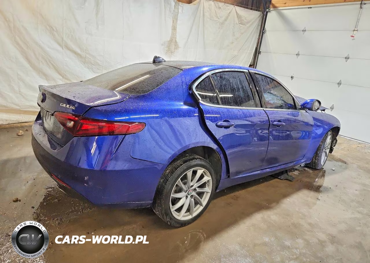 2020 Alfa Romeo Giulia VIN:ZARFANAN9L7632026 - 3