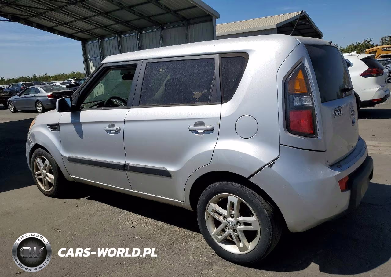 2011 Kia Soul VIN:KNDJT2A29B7707003 - 2