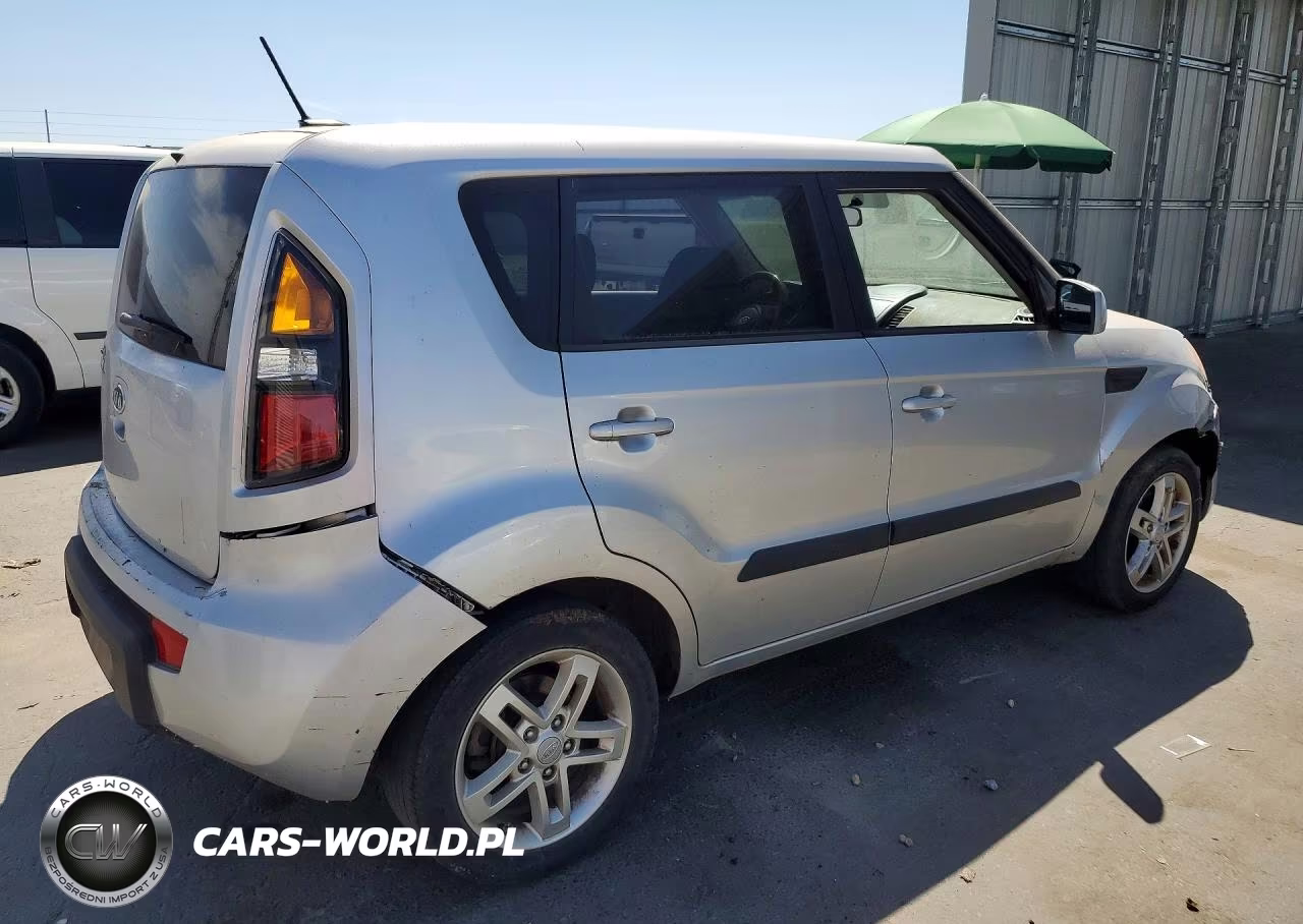 2011 Kia Soul VIN:KNDJT2A29B7707003 - 3