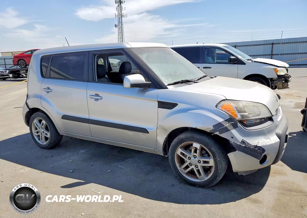 2011 Kia Soul VIN:KNDJT2A29B7707003 - 4