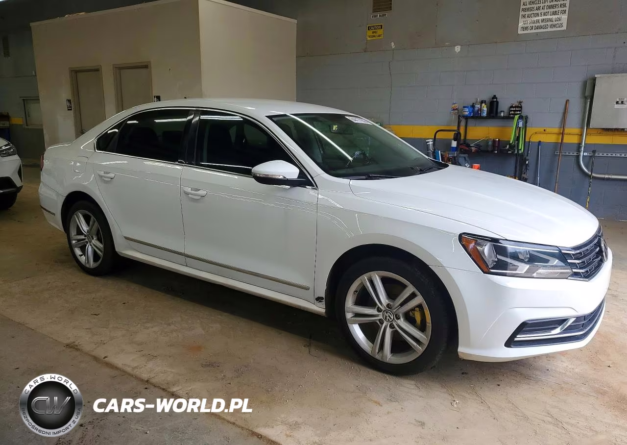 2017 Volkswagen Passat S VIN:1VWAT7A39HC043868 - 4