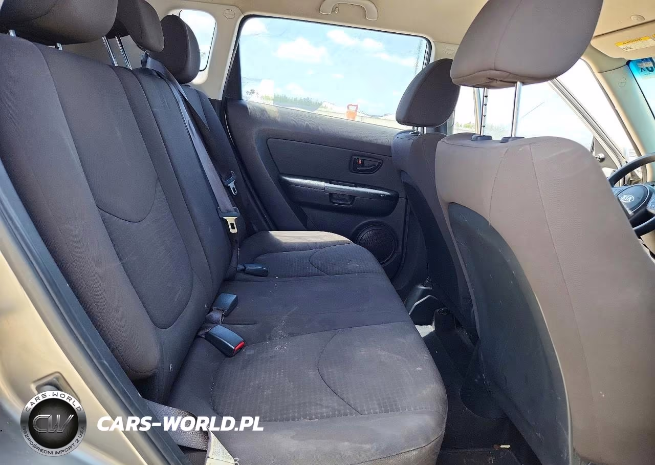2013 Kia Soul Base VIN:KNDJT2A55D7527630 - 11