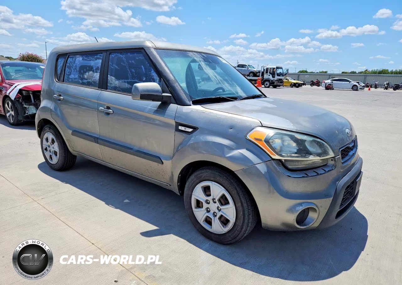 2013 Kia Soul Base VIN:KNDJT2A55D7527630 - 4