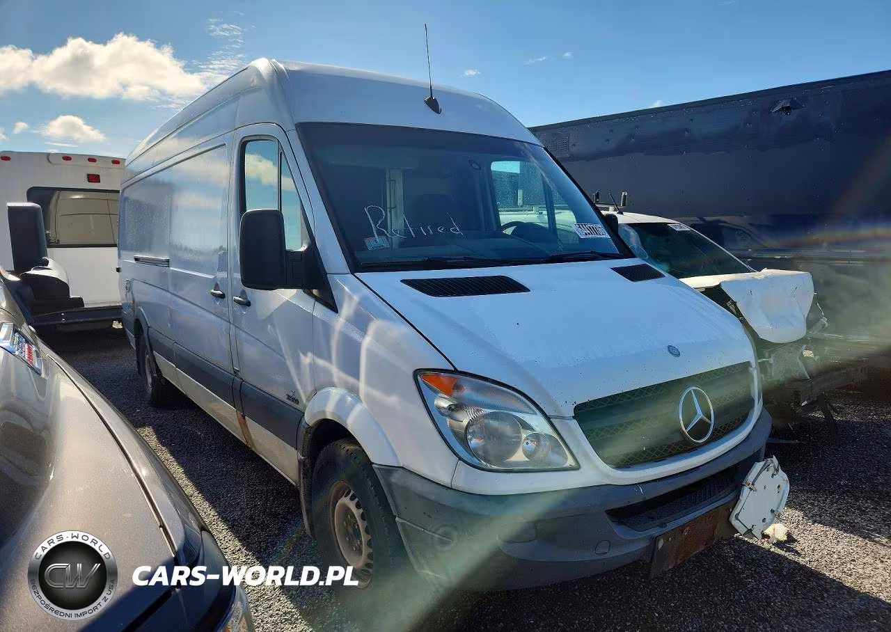 2011 Mercedes-Benz Sprinter 2500 Delivery Van VIN:WD3PE8CB4B5572636 - 4