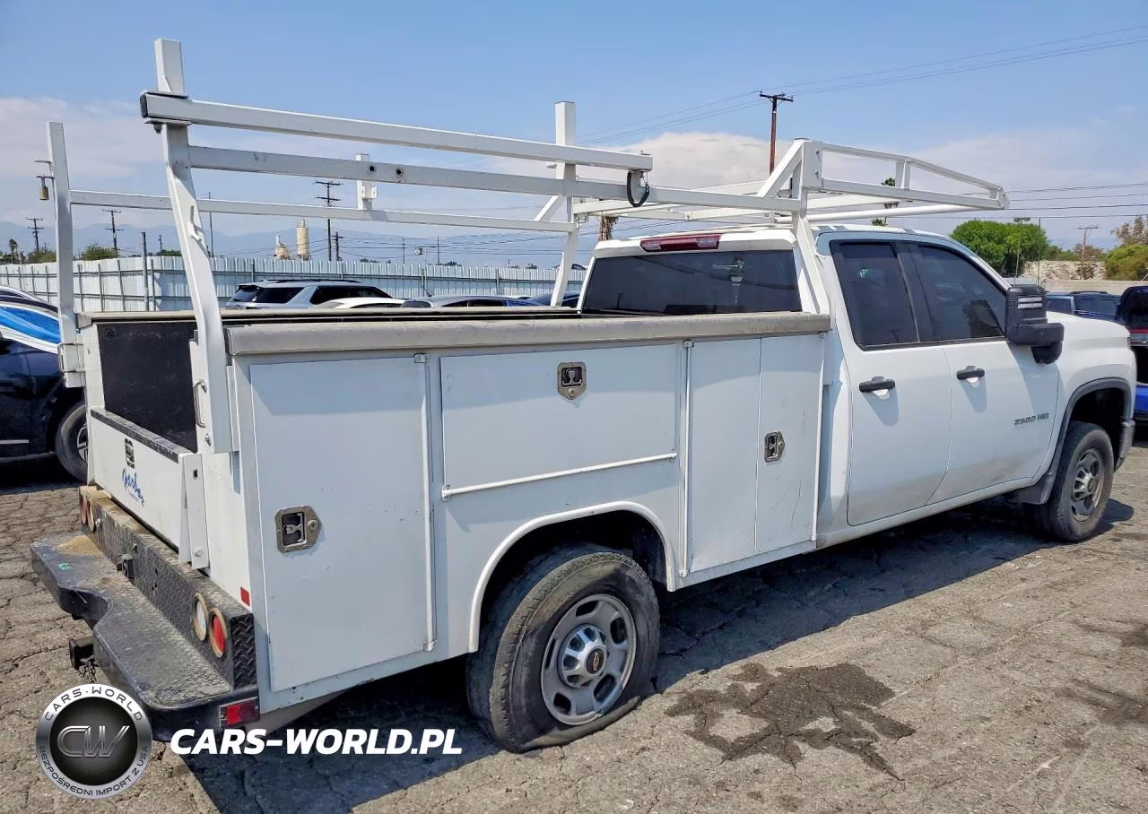2025 Chevrolet Silverado K2500 Heavy Duty VIN:1GB5KLEY6SF183022 - 3