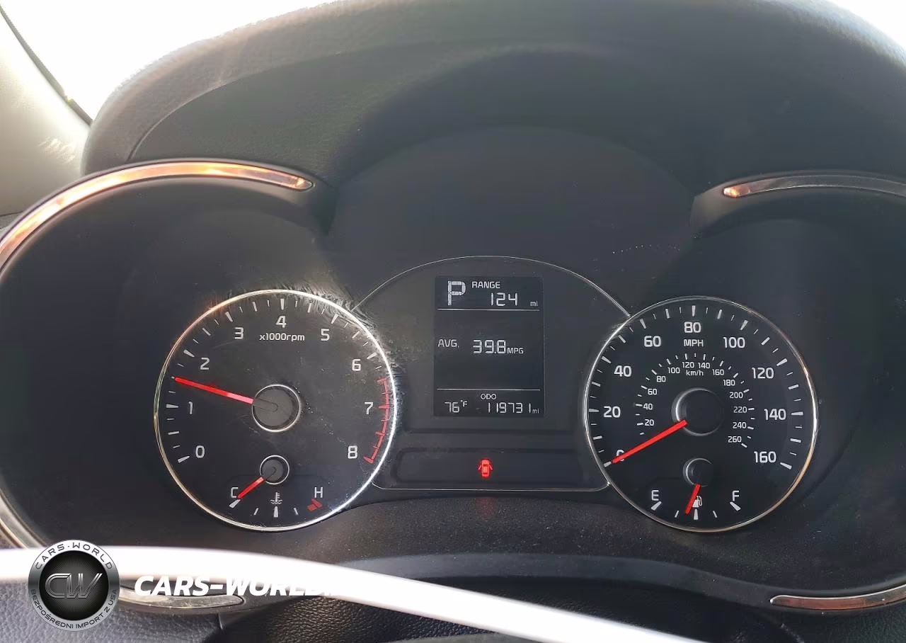 2017 Kia Forte Lx VIN:3KPFK4A71HE010417 - 9