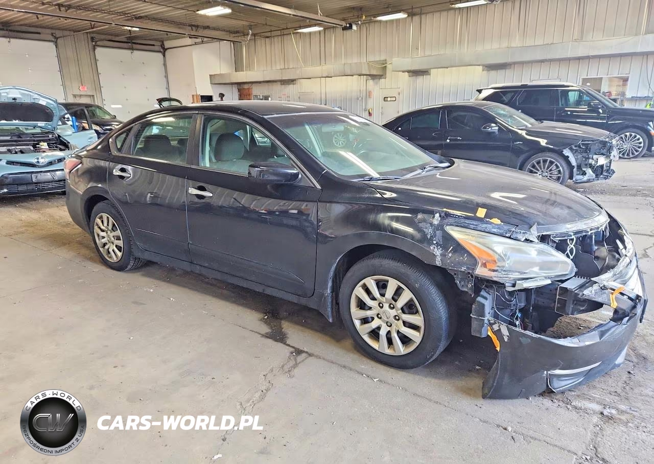 2014 Nissan Altima 2.5 S VIN:1N4AL3AP8EC187847 - 4