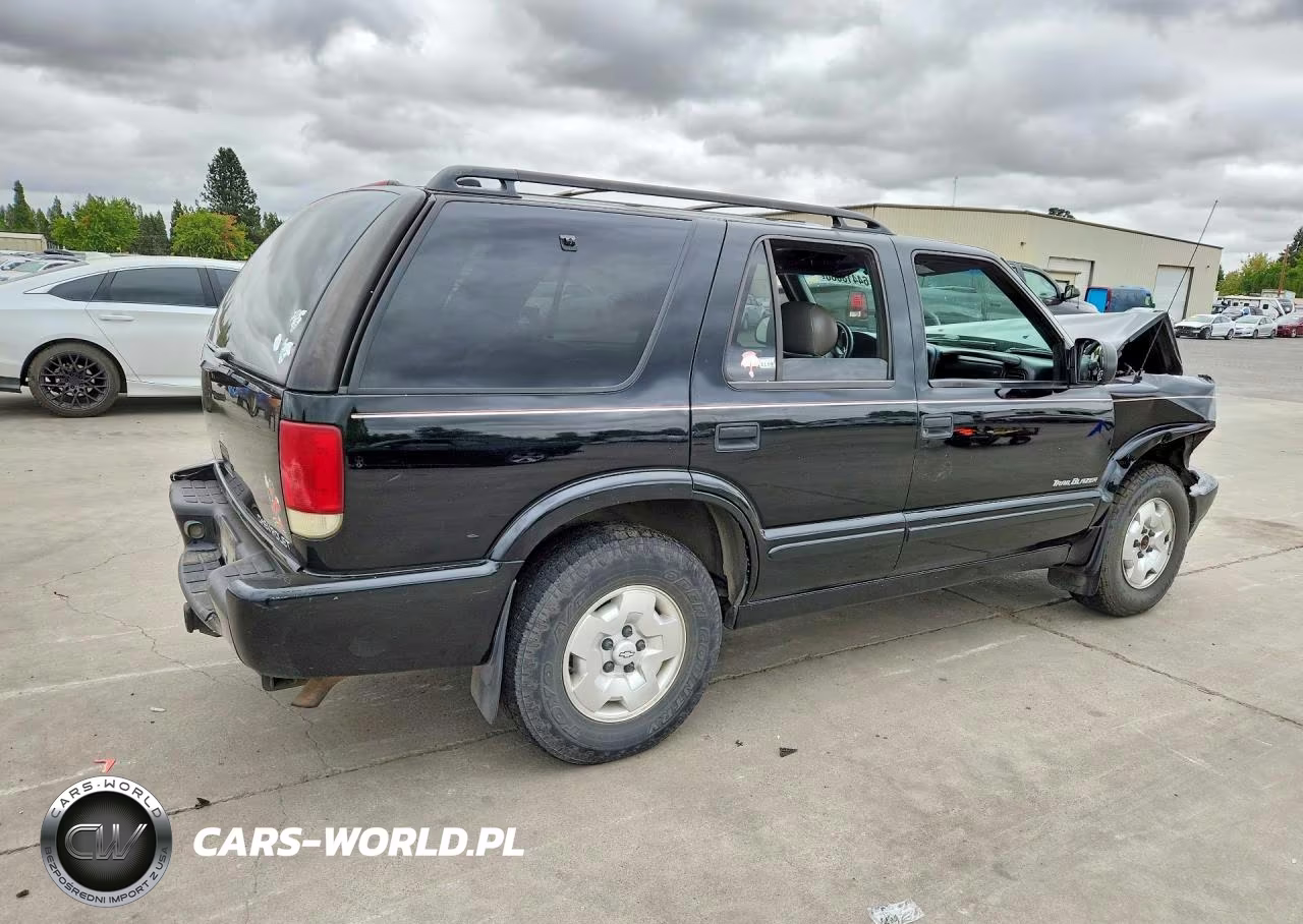 2001 Chevrolet Blazer VIN:1GNDT13W412223802 - 3