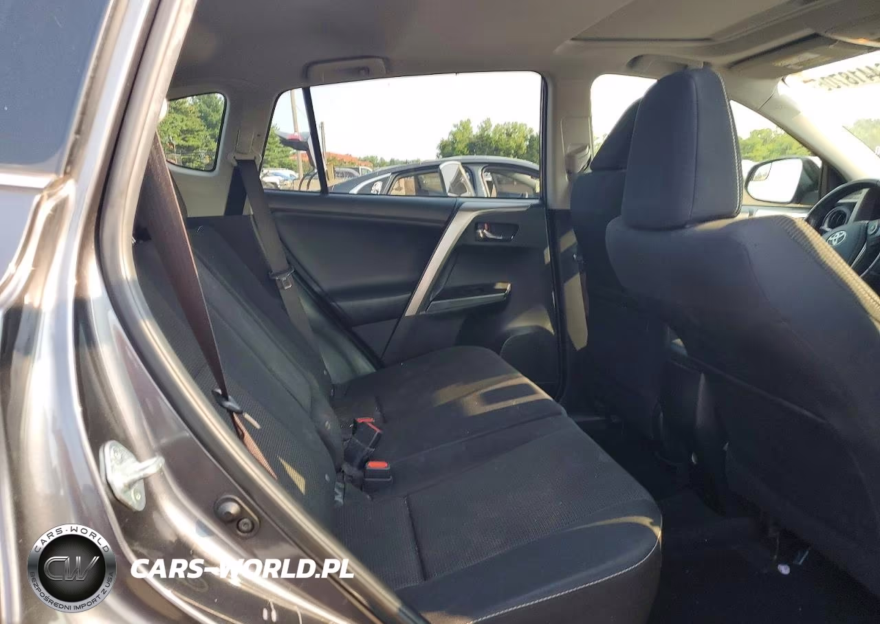 2017 Toyota Rav4 Xle VIN:JTMRFREV3HJ125093 - 10