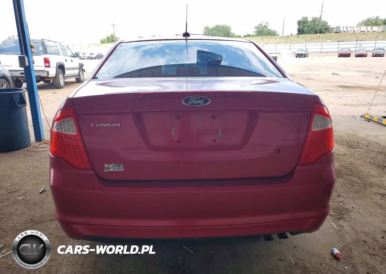 2012 Ford Fusion S VIN:3FAHP0GA9CR365252 - 6