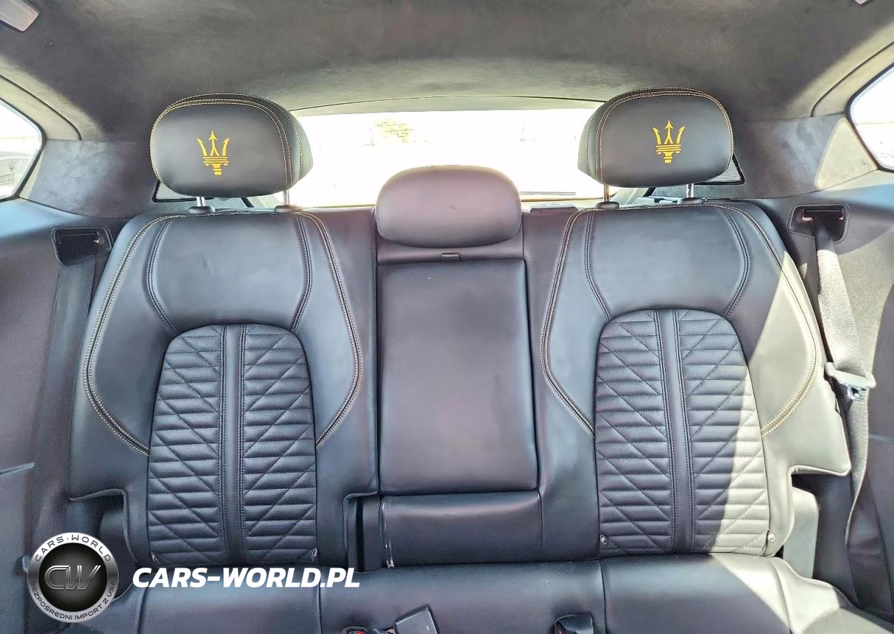 2022 Maserati Levante Modena VIN:ZN661YUM3NX383755 - 10