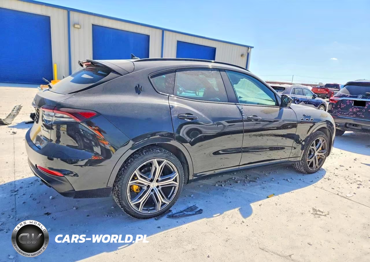 2022 Maserati Levante Modena VIN:ZN661YUM3NX383755 - 3