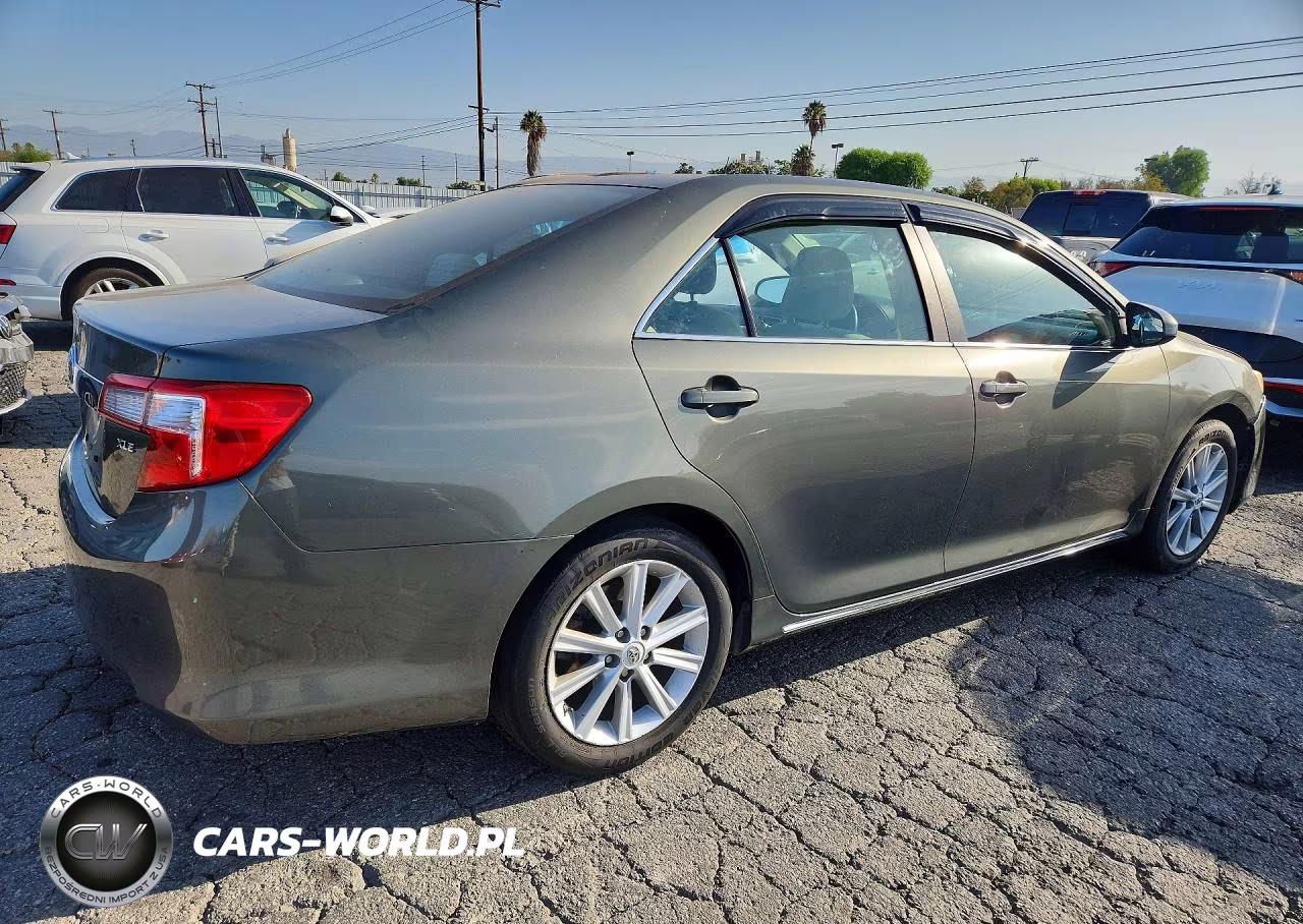 2012 Toyota Camry Xle VIN:4T4BF1FK8CR207983 - 3