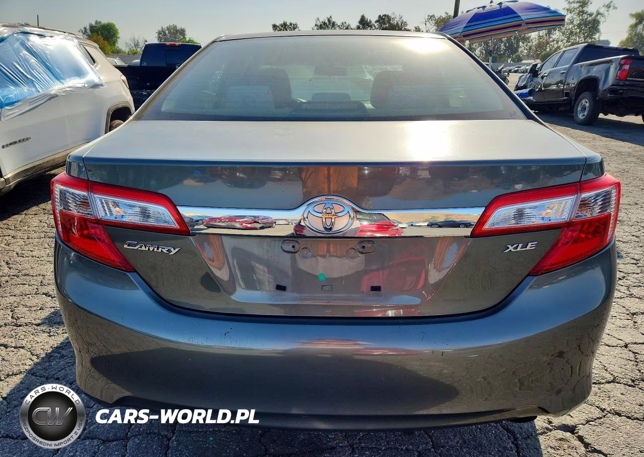 2012 Toyota Camry Xle VIN:4T4BF1FK8CR207983 - 6