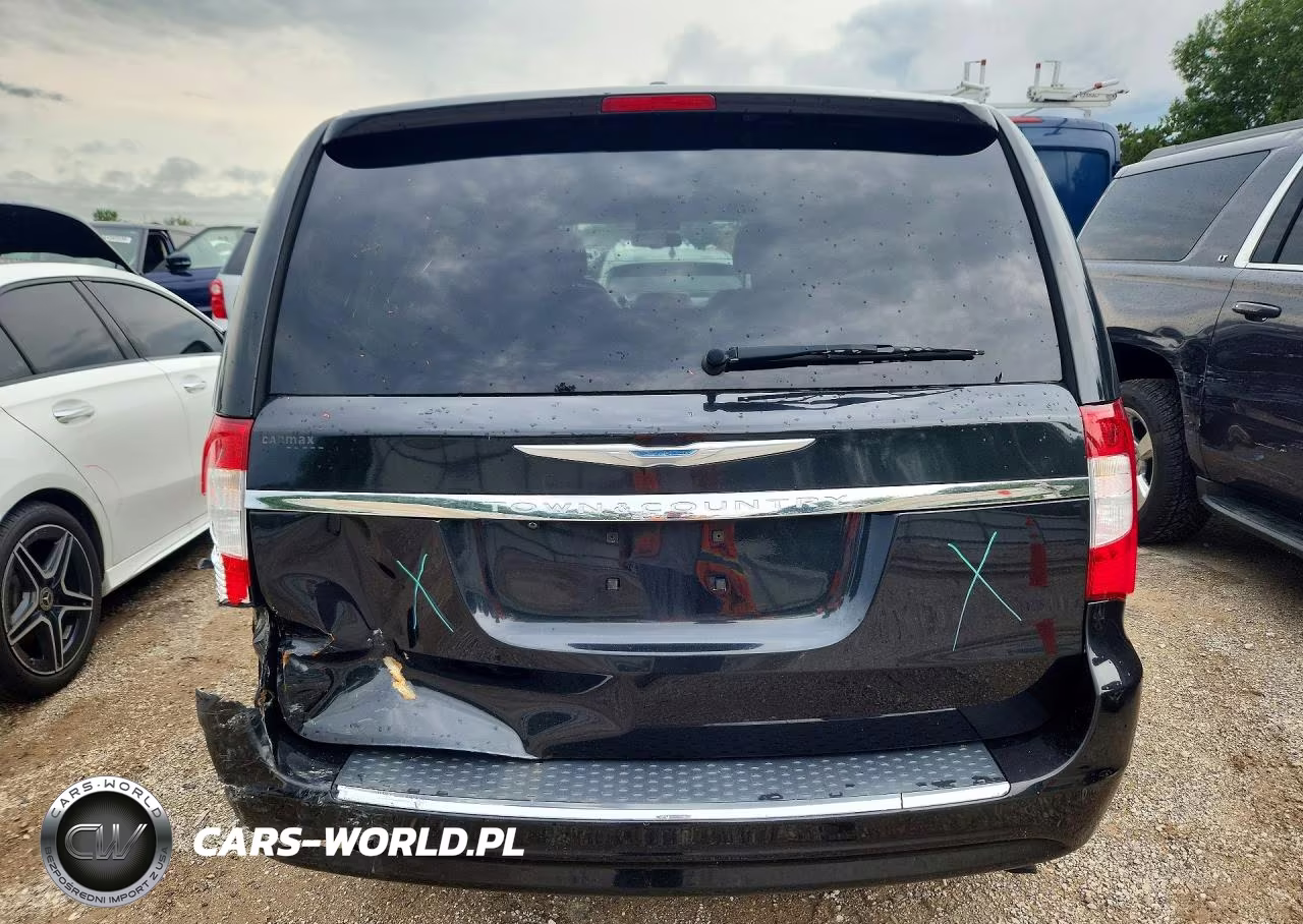 2016 Chrysler Town & Country Touring VIN:2C4RC1BG4GR261873 - 6