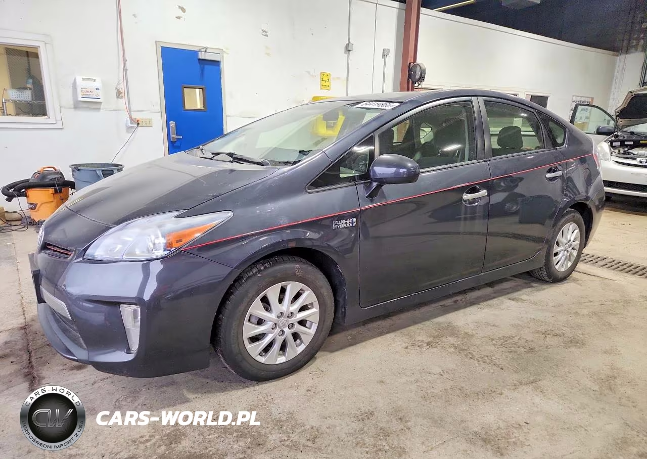 2012 Toyota Prius Plug-In Hybrid Base