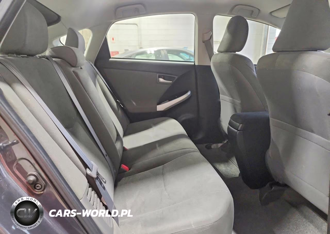 2012 Toyota Prius Plug-In Hybrid Base VIN:JTDKN3DP3C3013105 - 10