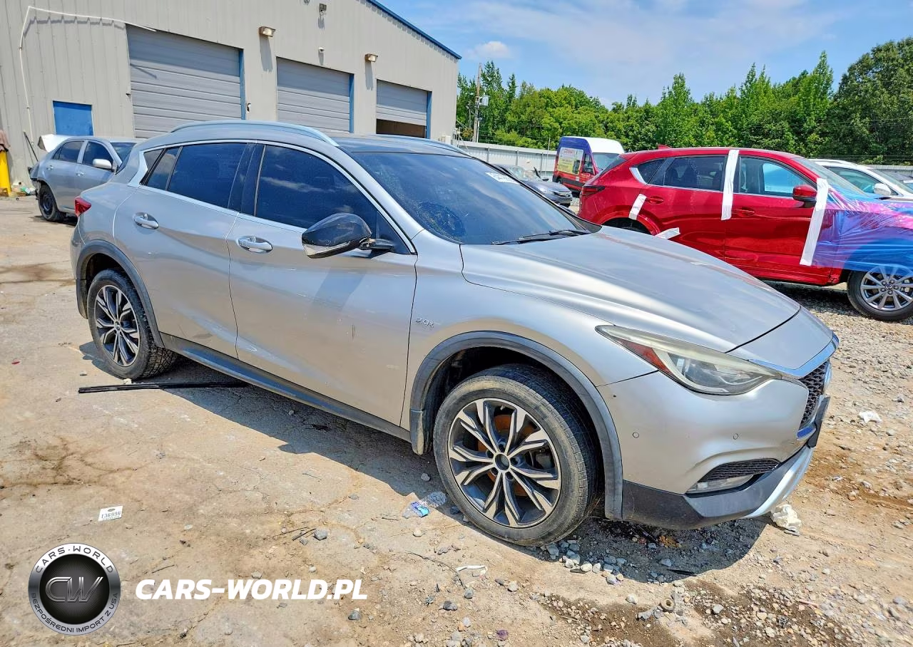 2017 Infiniti Qx30 Premium VIN:SJKCH5CR6HA022634 - 4