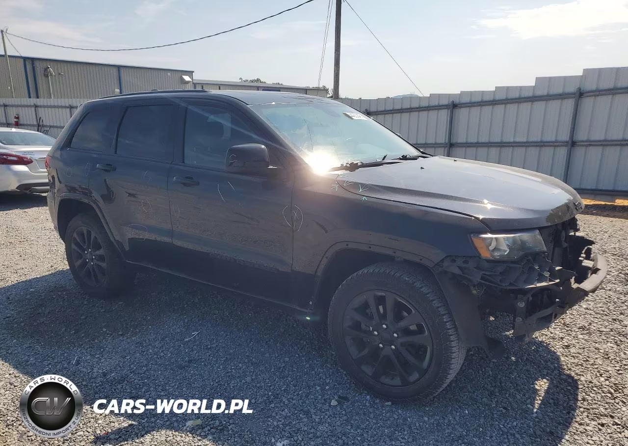2017 Jeep Grand Cherokee Laredo VIN:1C4RJFAG4HC704280 - 4