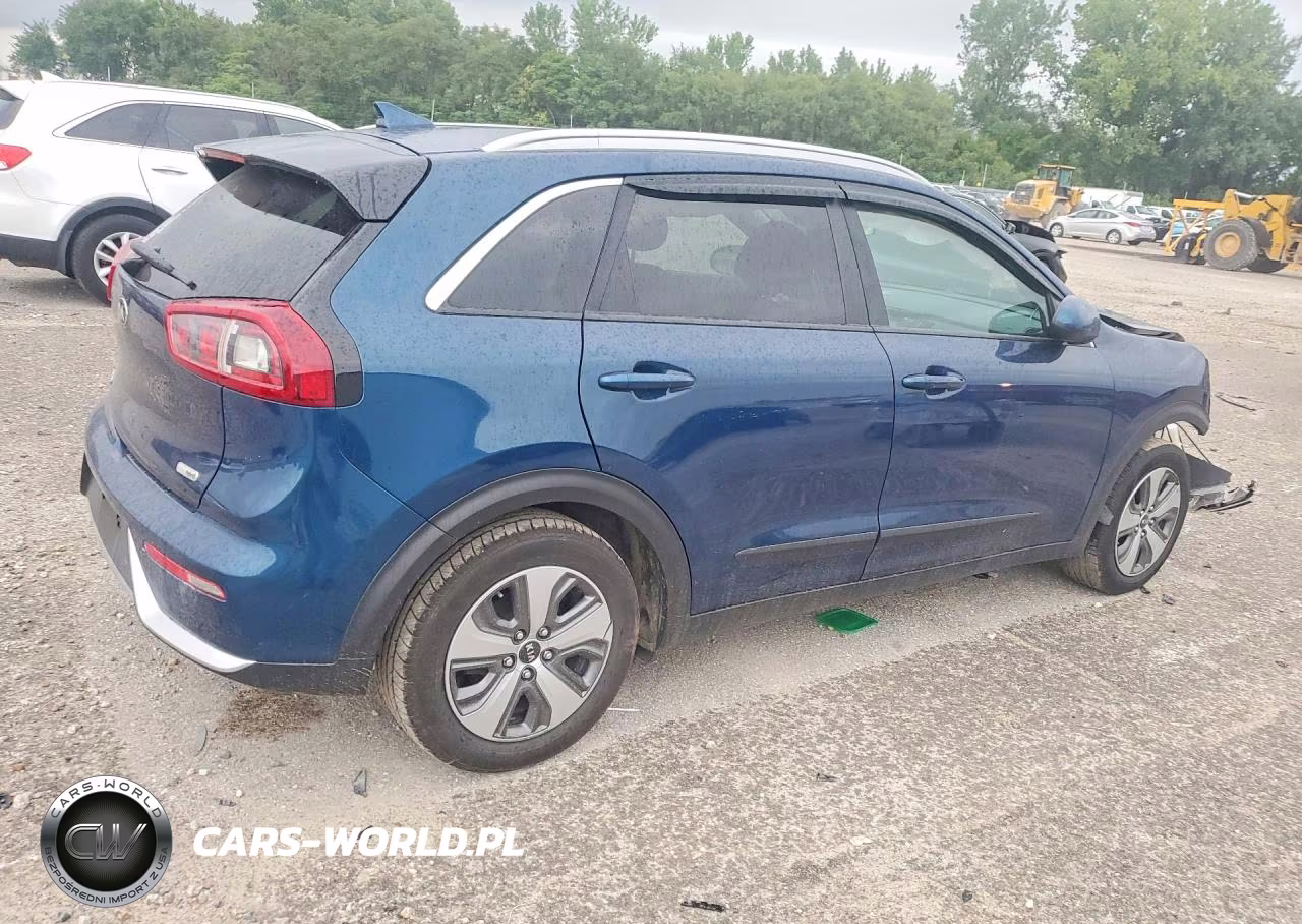 2018 Kia Niro Lx VIN:KNDCB3LC5J5200679 - 3