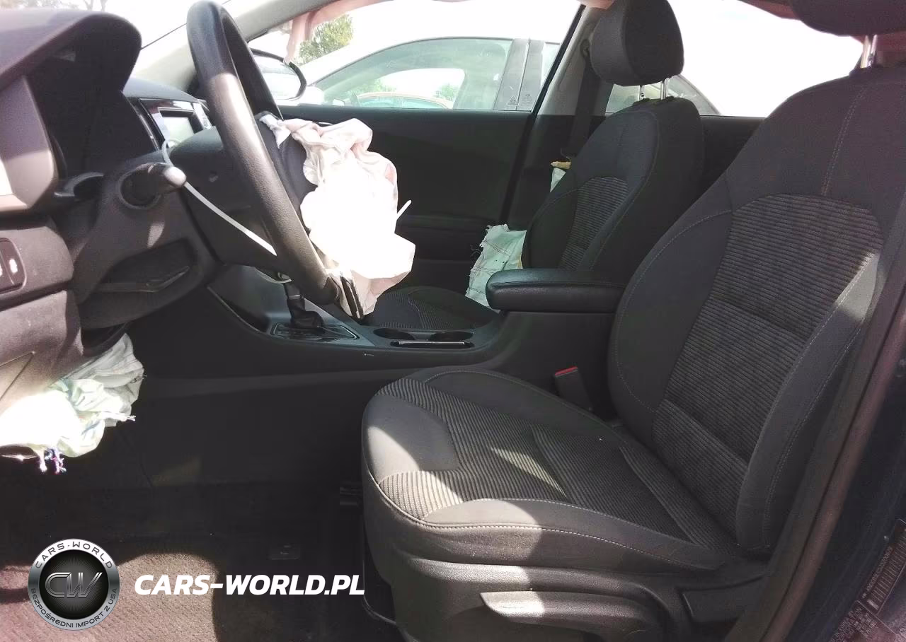 2018 Kia Niro Lx VIN:KNDCB3LC5J5200679 - 7