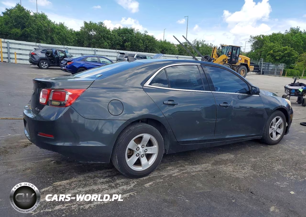 2014 Chevrolet Malibu Ls VIN:1G11A5SL8EF263226 - 3
