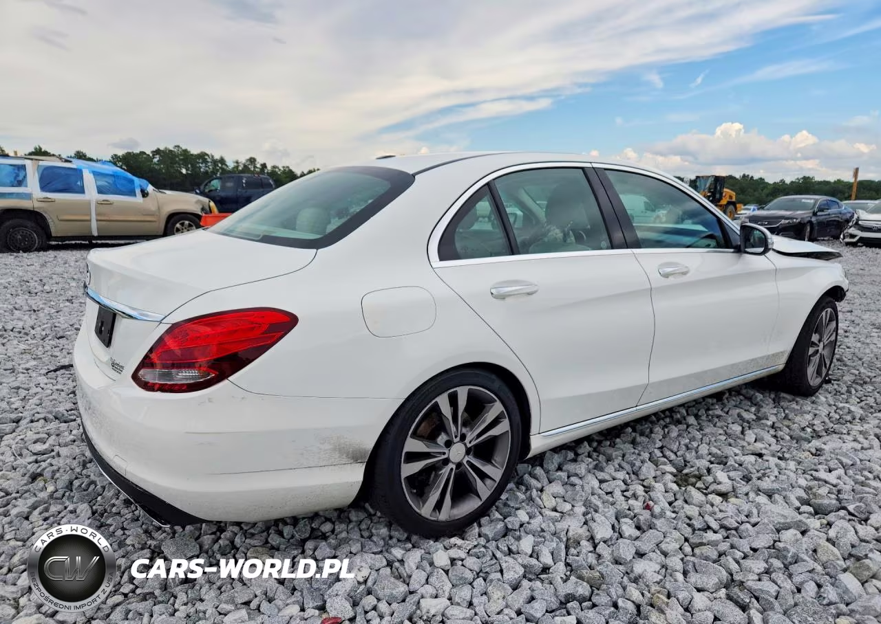 2016 Mercedes-Benz C 300 VIN:55SWF4JB6GU131380 - 3
