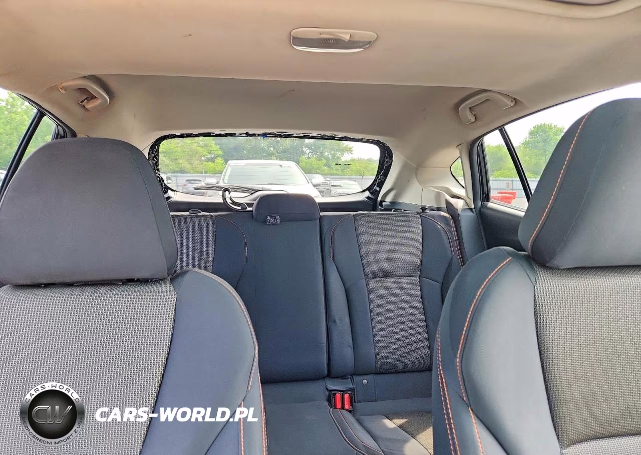 2018 Subaru Crosstrek Premium VIN:JF2GTACC1J8203601 - 10