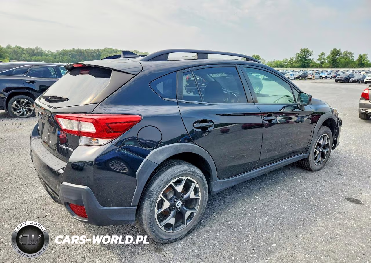 2018 Subaru Crosstrek Premium VIN:JF2GTACC1J8203601 - 3