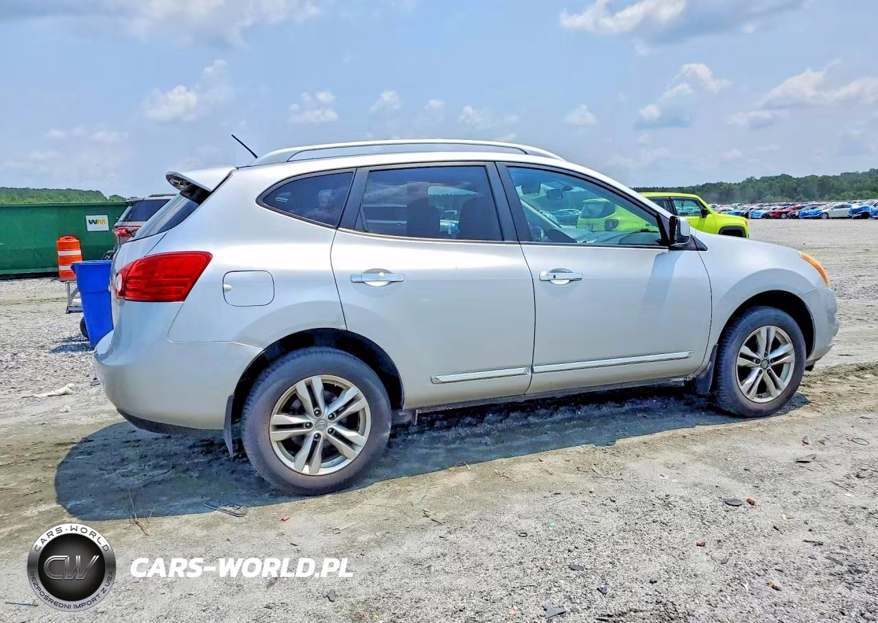 2012 Nissan Rogue S VIN:JN8AS5MV4CW392097 - 3