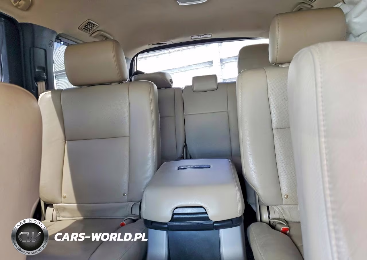 2012 Toyota Sequoia Platinum VIN:5TDYY5G16CS042472 - 10