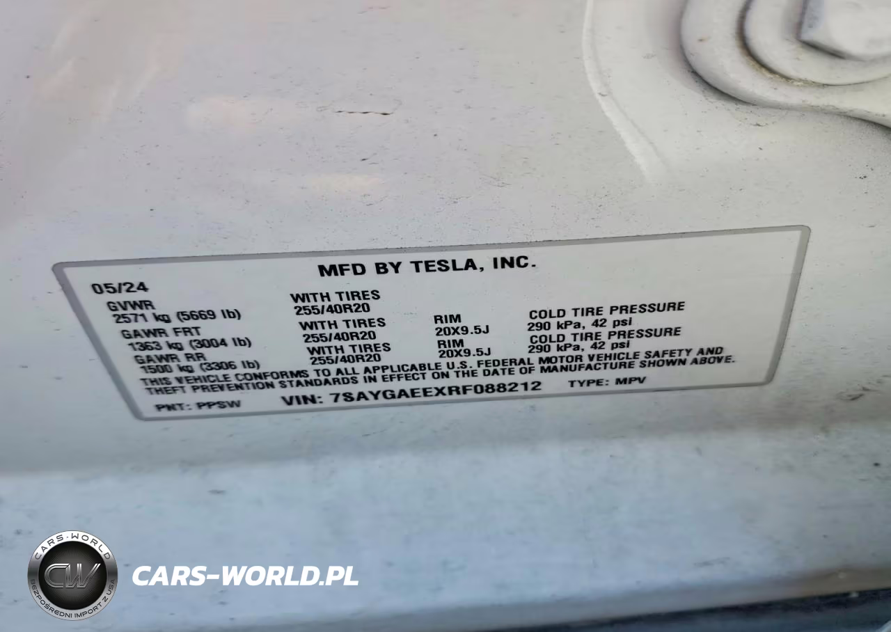 2024 Tesla Model Y VIN:7SAYGAEEXRF088212 - 12