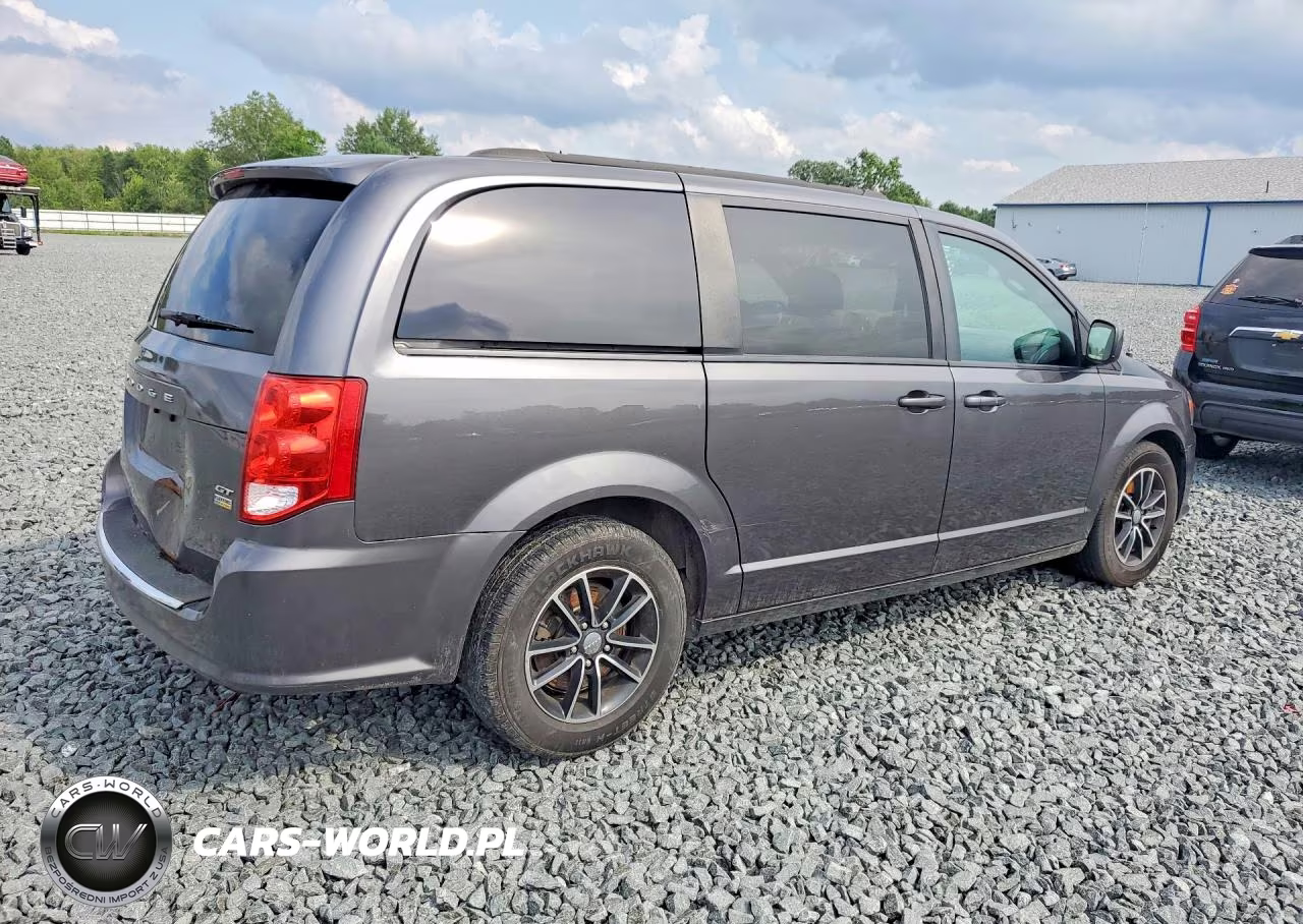 2018 Dodge Grand Caravan Gt VIN:2C4RDGEG5JR338835 - 3