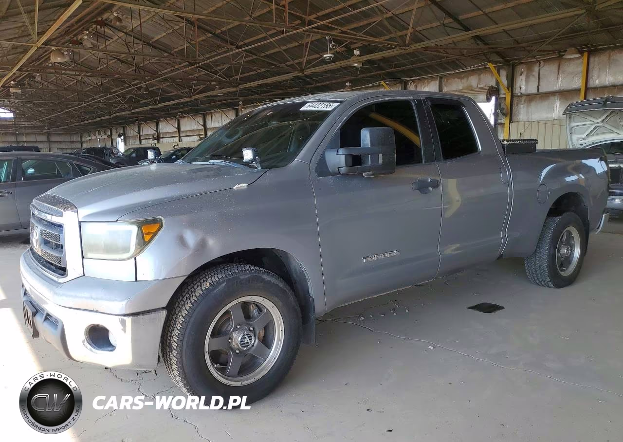 2013 Toyota Tundra Double Cab Sr5