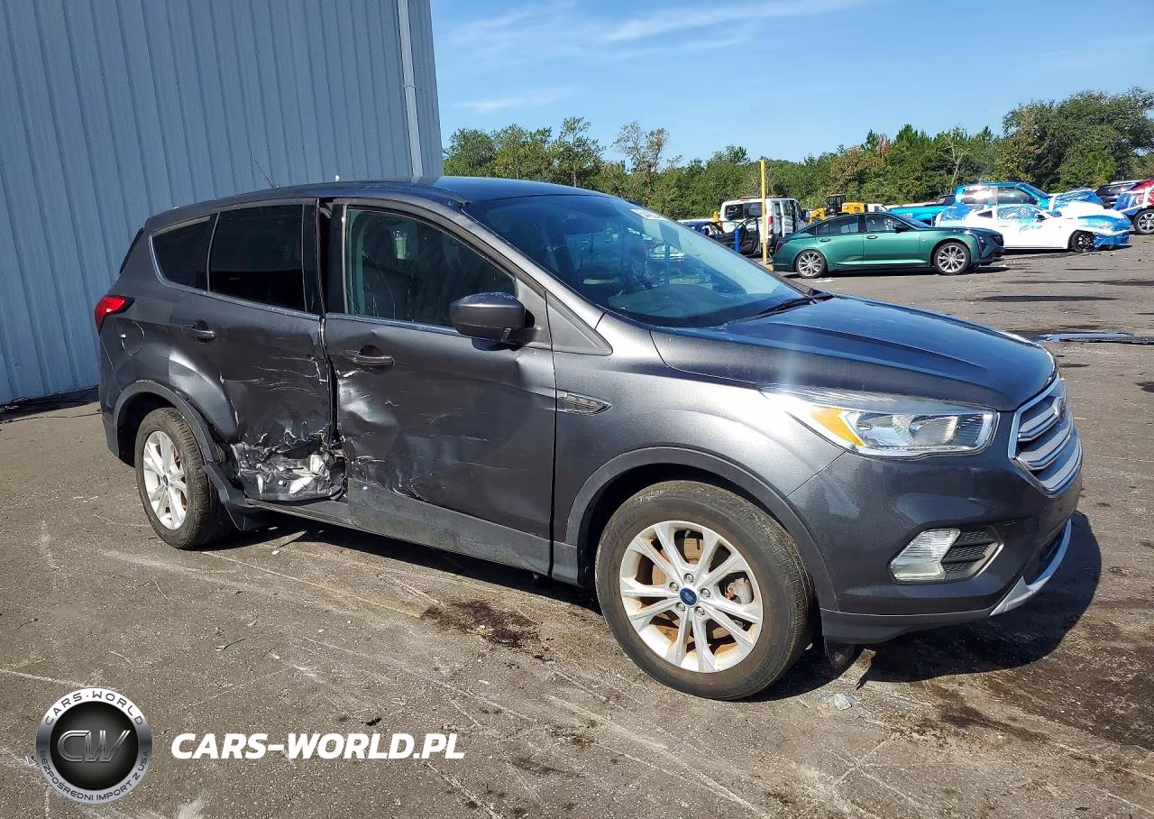 2019 Ford Escape Se VIN:1FMCU9GD6KUA69359 - 4