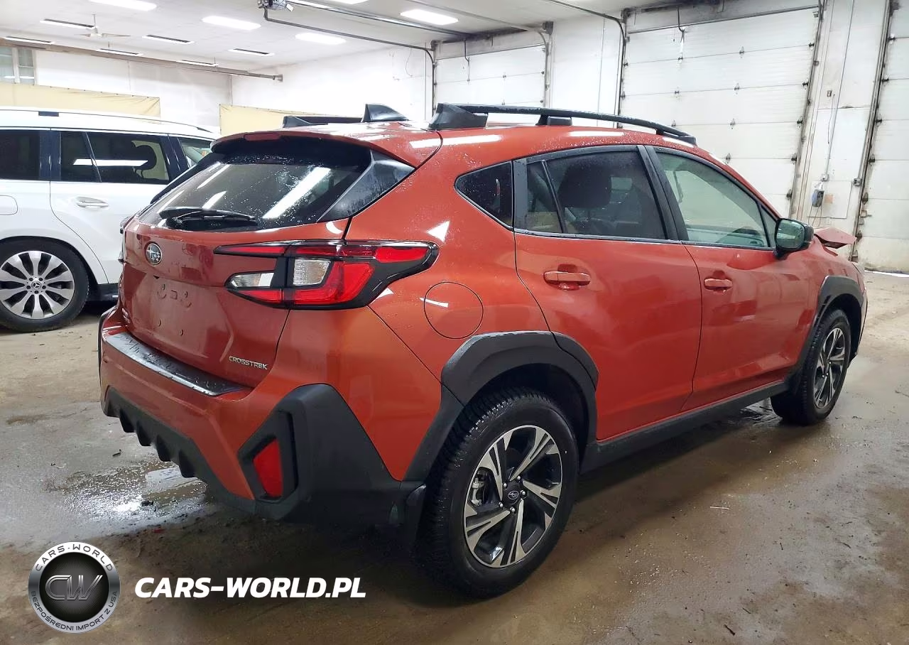 2024 Subaru Crosstrek Premium VIN:JF2GUADC4RH324081 - 3