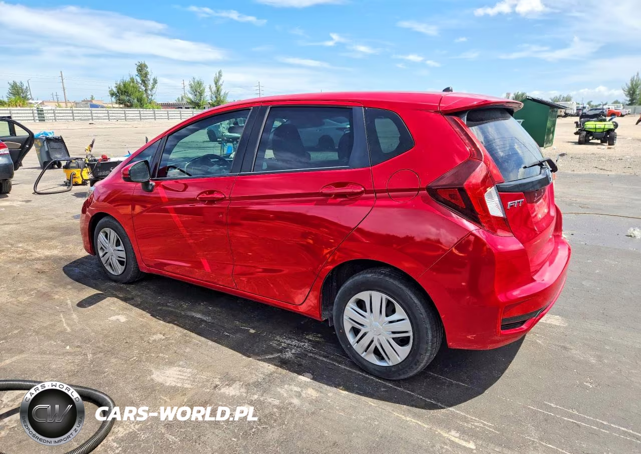 2019 Honda Fit Lx VIN:3HGGK5H45KM723549 - 2