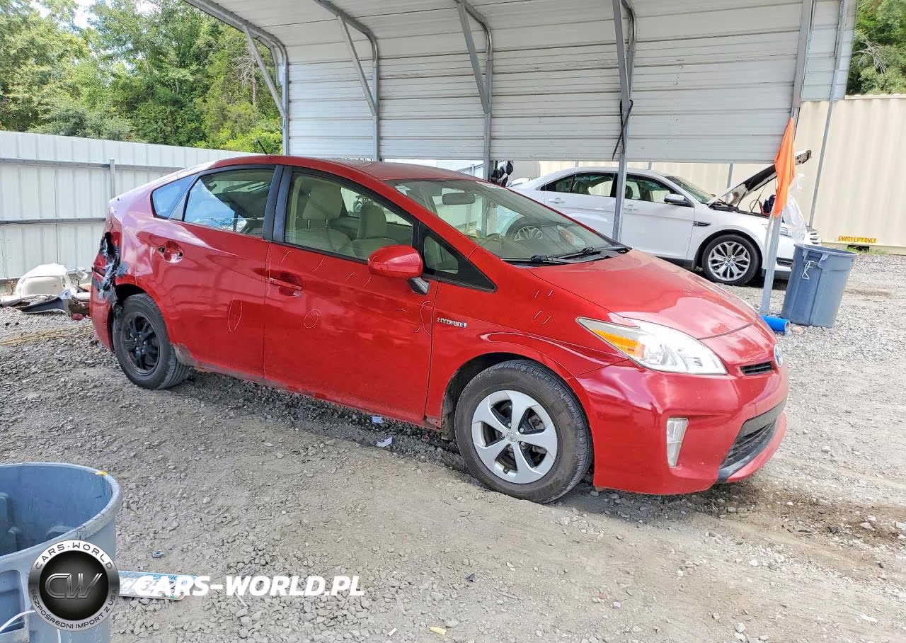 2015 Toyota Prius Two VIN:JTDKN3DU7F1995985 - 4