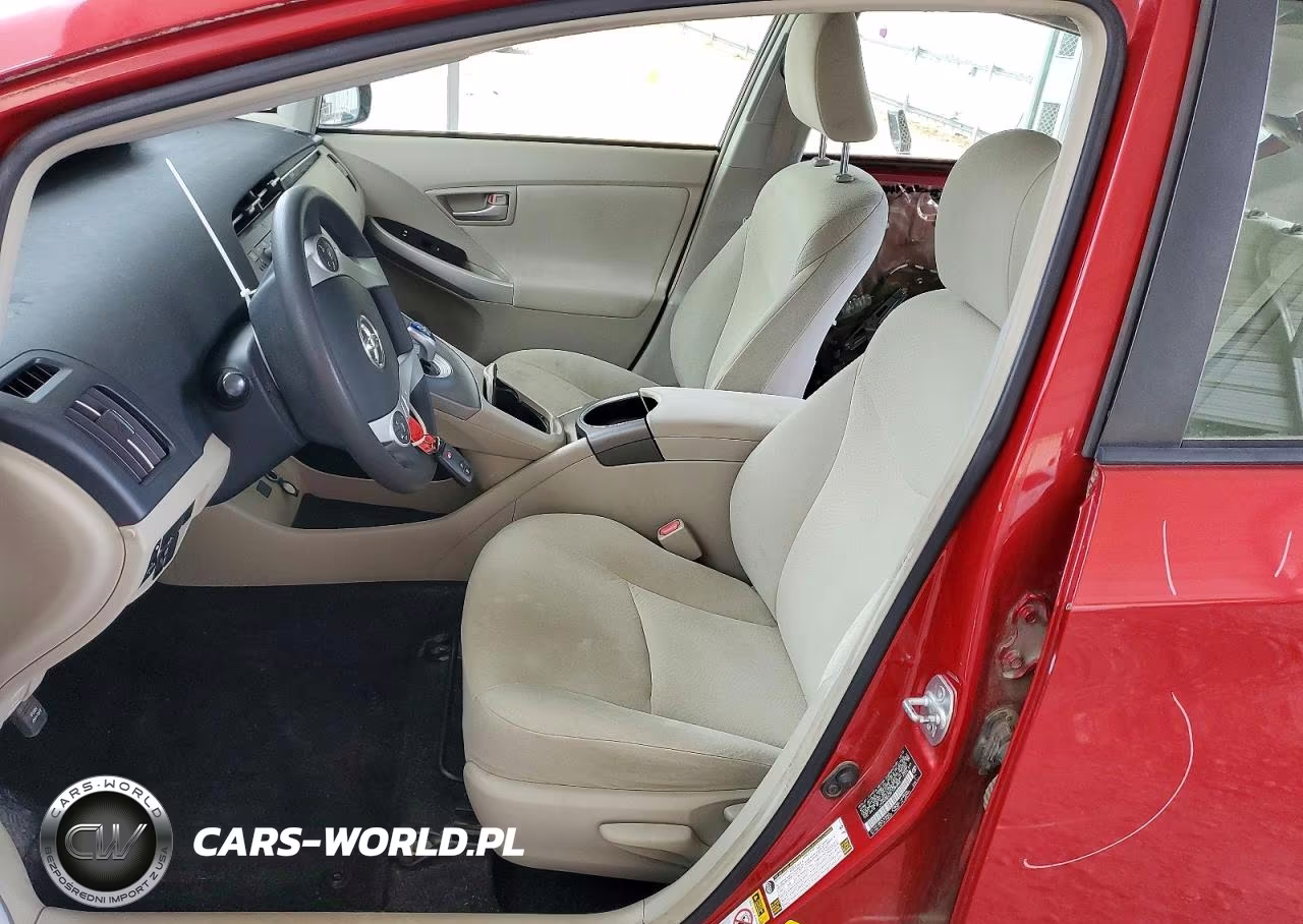 2015 Toyota Prius Two VIN:JTDKN3DU7F1995985 - 7