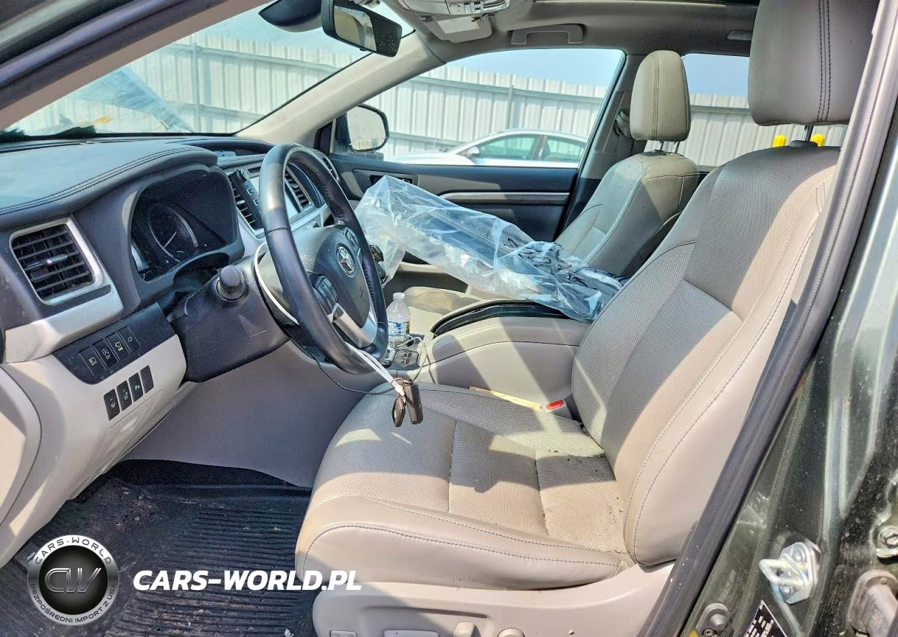 2019 Toyota Highlander Limited Platinum VIN:5TDDZRFH5KS707412 - 7