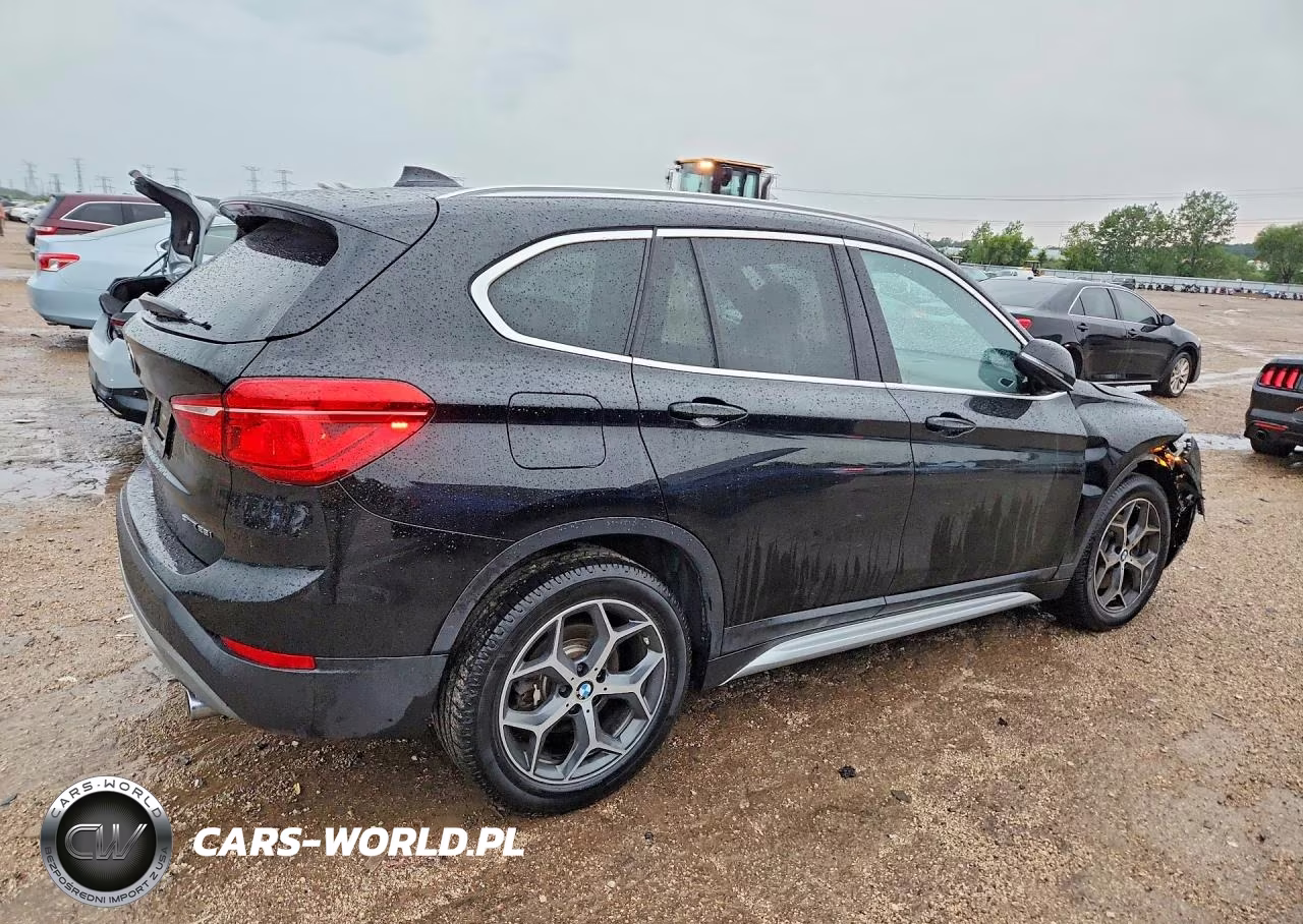 2018 BMW X1 Sdrive28I VIN:WBXHU7C39J5L09771 - 3