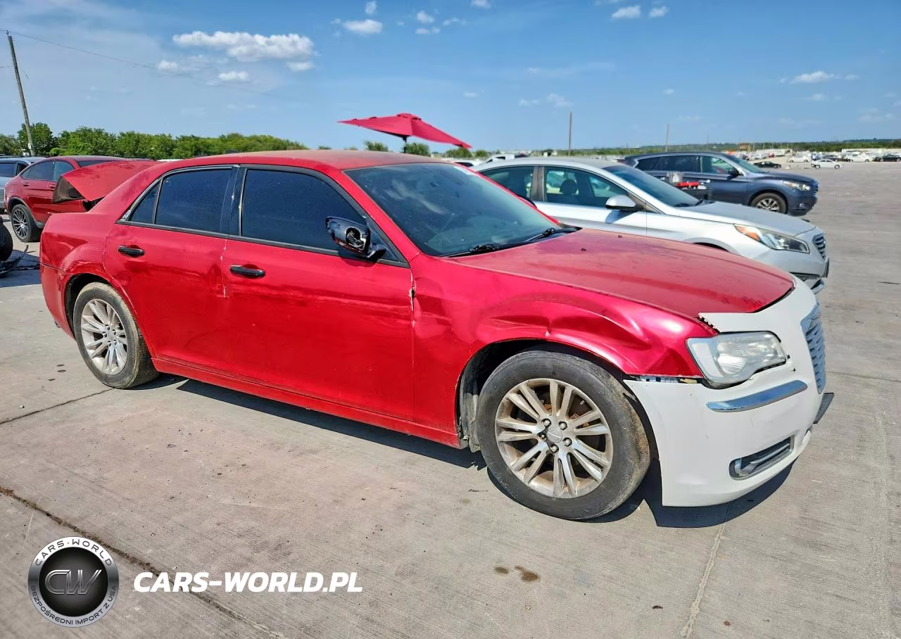 2017 Chrysler 300 Limited VIN:2C3CCAAG5HH662139 - 4
