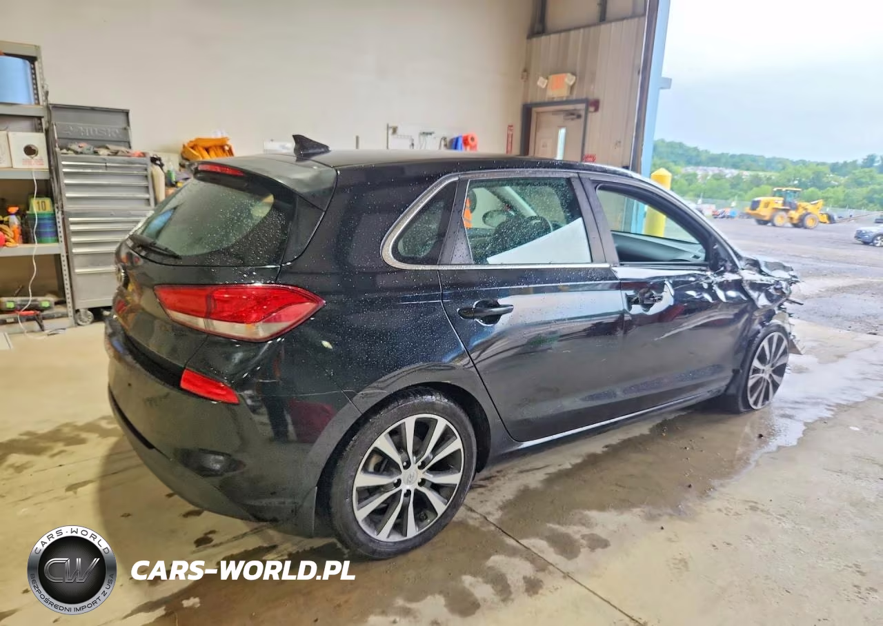 2018 Hyundai Elantra Gt Base VIN:KMHH35LE2JU078784 - 3